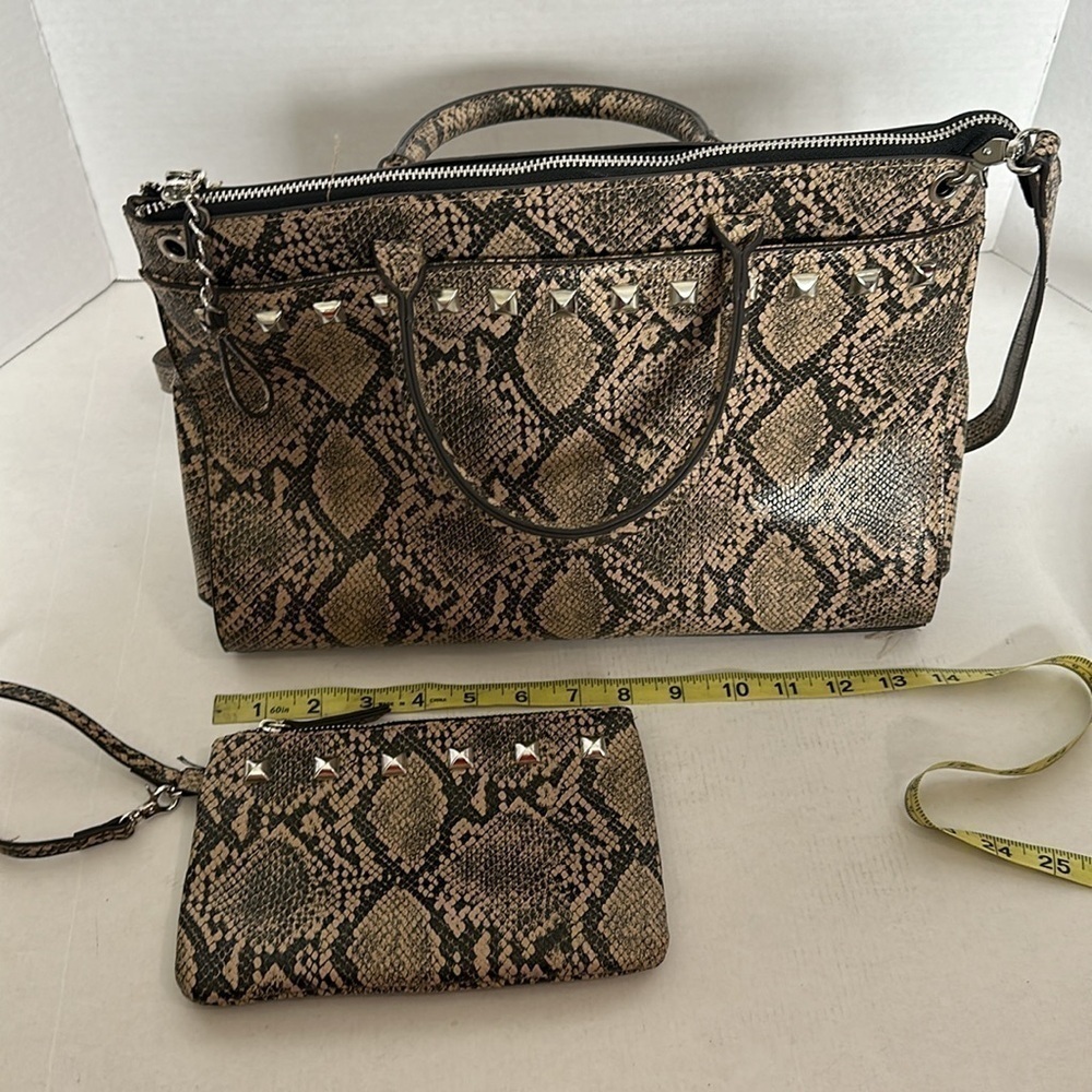 Carlos Santana 2 pc Purse and Wristlet snake print - Picture 16 of 16